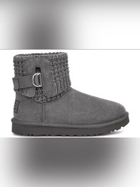 NWOB UGG Classic Solene Mini boots